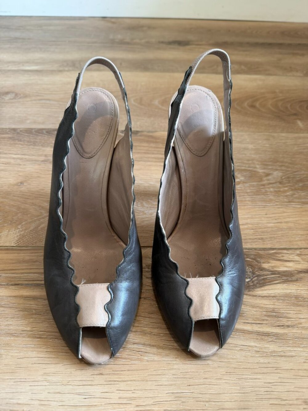 Chloé Scalloped Leather Slingback Peep Toe Heels - Charcoal Gray - Size 40